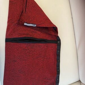 Lululemon snap holiday red scarf
